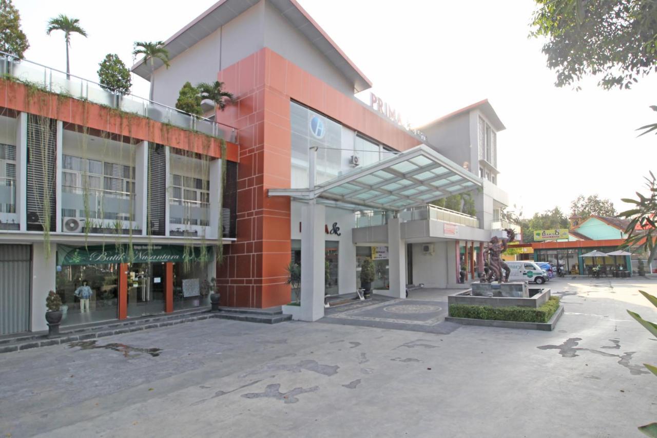 Reddoorz Premium Near Sleman City Hall Yogyakarta Ngoại thất bức ảnh